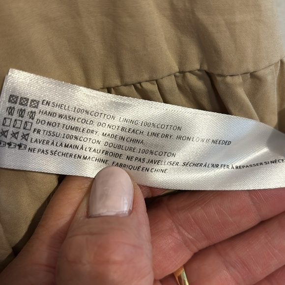 En Saison Beige/Tan Square Neck Puff Sleeve Midi Dress Size Medium - Picture 9 of 9